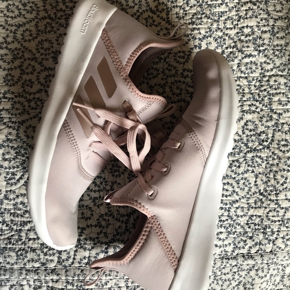 New In Box Adidas Cloudfoam